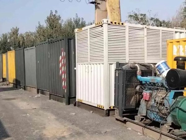 监利200KW柴油发电机机组每小时油耗是多少?
